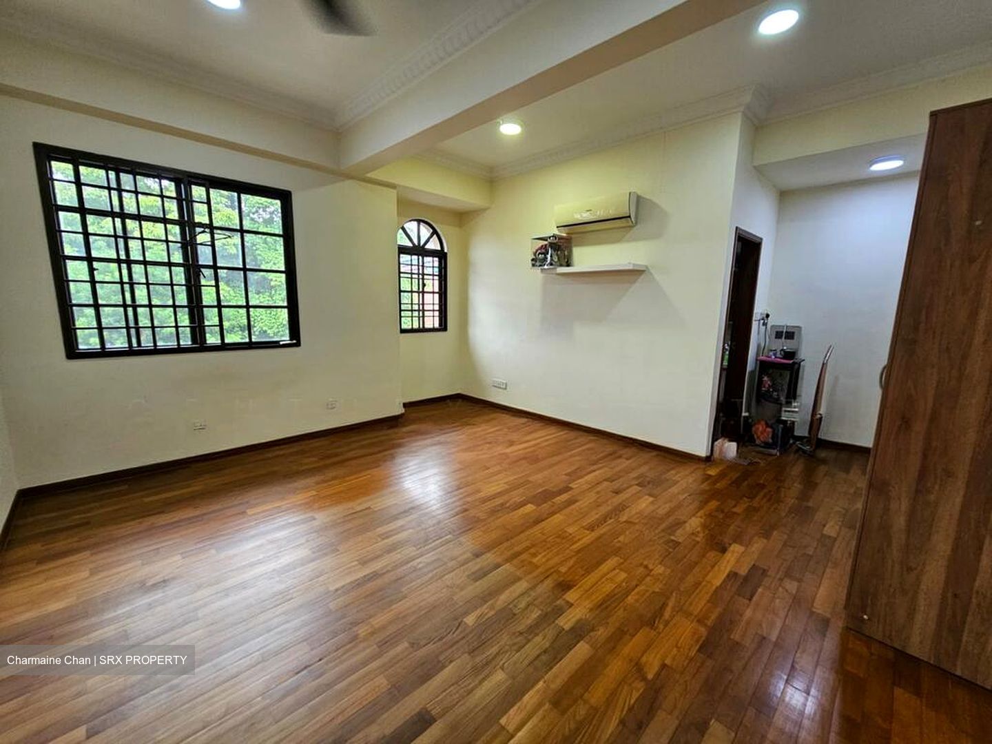 Joo Chiat Place (D15), Terrace #498655181
